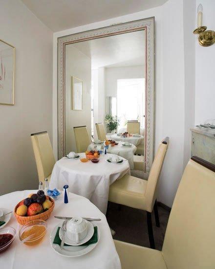 Hotel Goldener Hecht Хайделберг Екстериор снимка